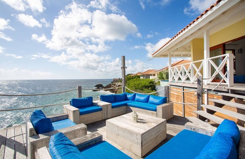 Jan Thiel Villa | Gran villa frente al mar para familias en un complejo de lujo en Curazao