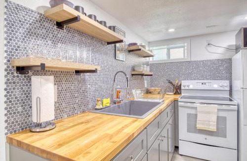Twin Falls Apartamento | Great Find! Downtown Oasis with Office Setup