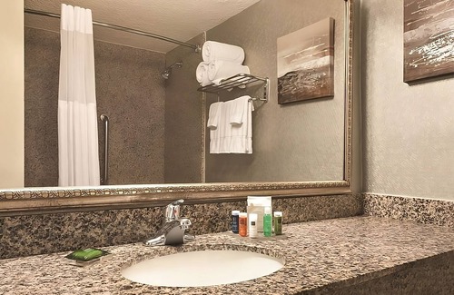 Fort Worth Hotel | Great Find! Four Comfortable Units, Free Parking, Near Fort Worth Stockyards