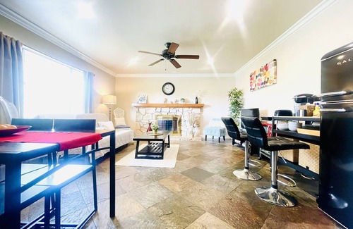 Orange Apartamento | ❤️ Great for Business&Family trips❤️3BD2 BA+Parking❤️