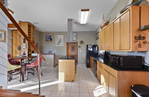 Villa Primera Casa | Ideal para parejas o una familia pequeña. Se admiten mascotas con patio cercado.
