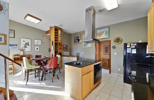 Villa Primera Casa | Ideal para parejas o una familia pequeña. Se admiten mascotas con patio cercado.