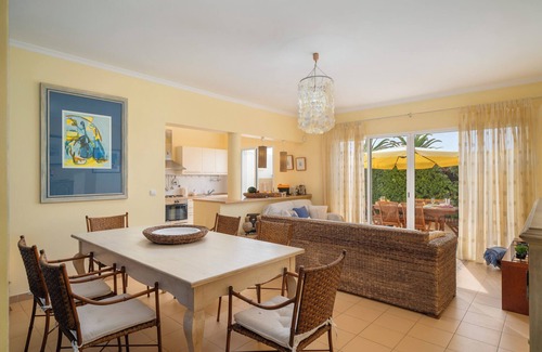 Pedras Pretas Casa | Great for families in Porto Santo - Casa da Graça