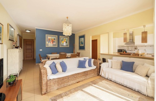Pedras Pretas Casa | Great for families in Porto Santo - Casa da Graça