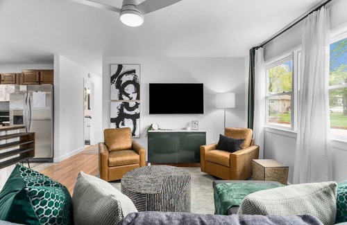 Shawnee Casa | Great for Families Sleeps7 15 Mins to KC+WiFi