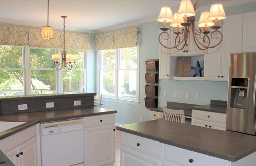 Jamestown Casa | Great for HPU weekends / Furniture Market! Beautiful and spacious 4-bedroom home