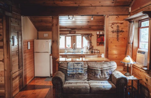 Rockbridge Casa | Great Frontier Cabin at American Heartland Cabins