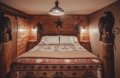 Rockbridge Casa | Great Frontier Cabin at American Heartland Cabins