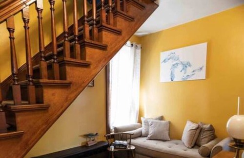 Manistee Casa | Great Gathering Spot Close to Lake Michigan
