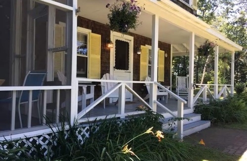 Manomet Casa | Great getaway for a family/two located on a quiet road, a 2 min walk to beach.