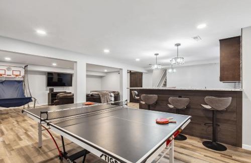 Painesville Casa | Great Group Getaway: Games Galore + Outdoor Oasis