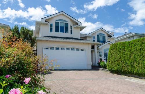 Queensborough Casa | Great Guest Suite in a Gorgeous House