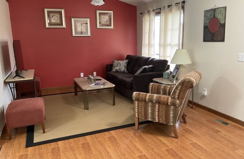 Howard Casa | Great Home for Golfers - 5 minutes to Apple Valley Golf Course.