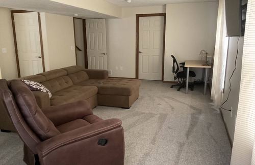 Howard Casa | Great Home for Golfers - 5 minutes to Apple Valley Golf Course.