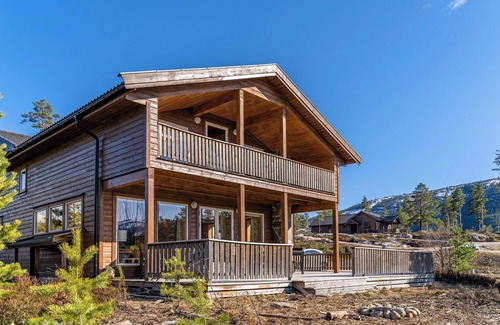Kviteseid Casa | Great home for large groups in Vrådal
