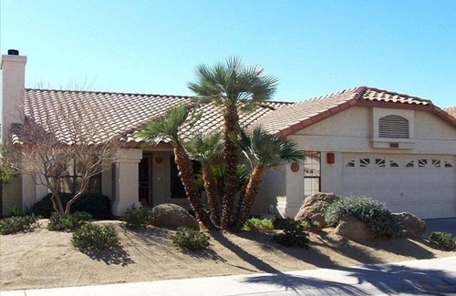Arrowhead Ranch Casa | Great Home, gran precio, gran ubicación, w / piscina Construido a medida