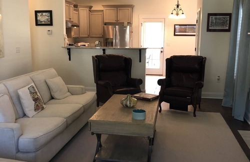 Starkville Casa | Great home just a mile from campus! Perfect for football and baseball weekends!