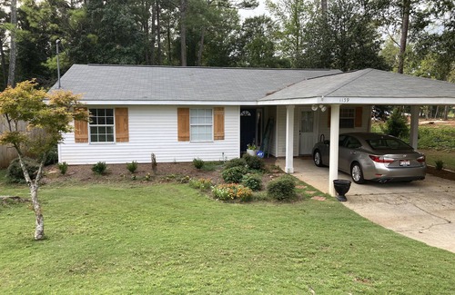 Pickwood Casa | Great home, perfect for games, graduation, ext.. close to downtown