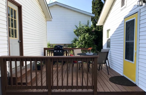 La Salle Casa | Great Homebase Bungalow - 10 Mins to Starved Rock!