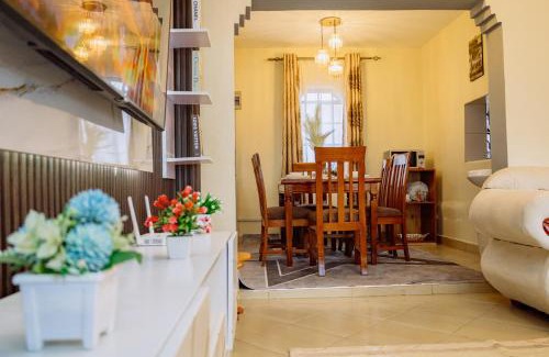 Thika Casa | Great Hornbill Holiday Home