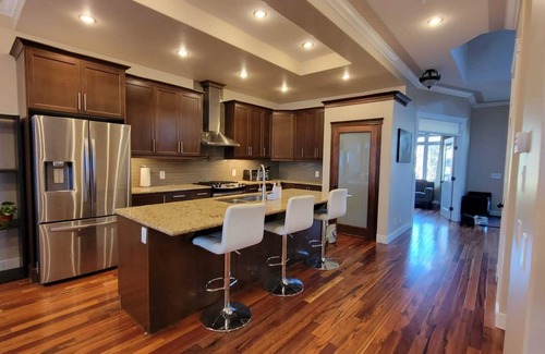 Inglewood Casa | Great house in Inglewood, walking distance to Zoo, Downtown, Restaurants