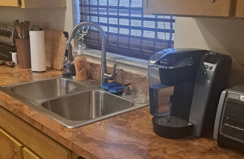 Spring Hill Casa | Nice house in quiet upscale neighborhood close to everything. Pet friendly.