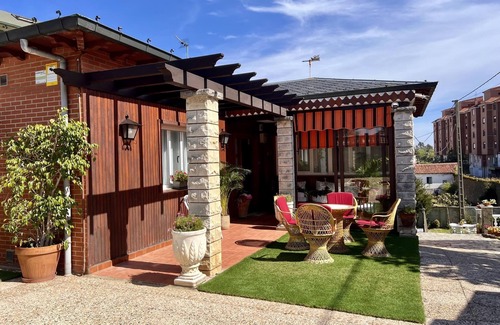 Suances Villa | Estupenda casa con jardín en el pueblo de Suances