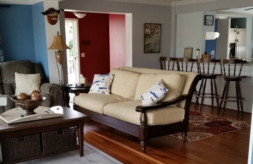 Dewy Rose Casa | Great Lake Hartwell Home con acceso a aguas profundas y una cala tranquila.