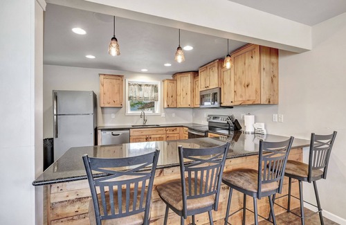 Green Bay Casa | Buena ubicación; 1 cuadra del campo de Lambeau