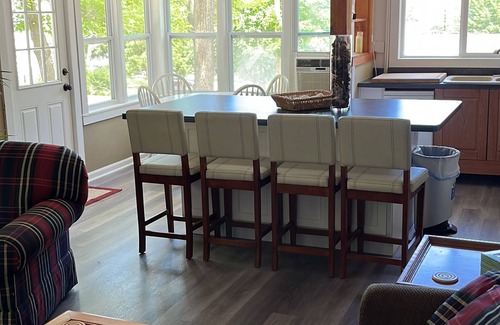 Fish Creek Cabaña | Great location 2 minutes Walking to downtown and to the lake