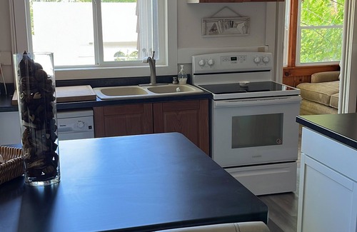 Fish Creek Cabaña | Great location 2 minutes Walking to downtown and to the lake