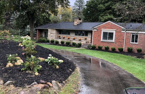 Troy Casa | Great Location! Create memories in this clean remodeled ranch.