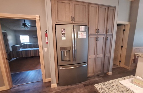 Jersey Mills Casa | Great location directly on Big Pine Creek with trail access