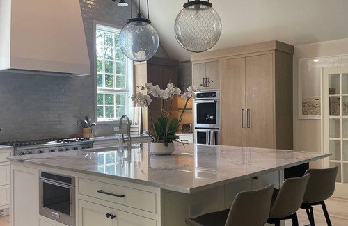 North Sea Casa | Spacious, luxurious 4-bedroom house with WiFi and AC in lovely Sag Harbor