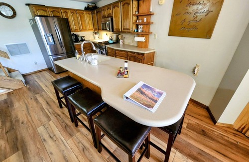 Almont Casa | Great location on the Taylor River with fishing access!