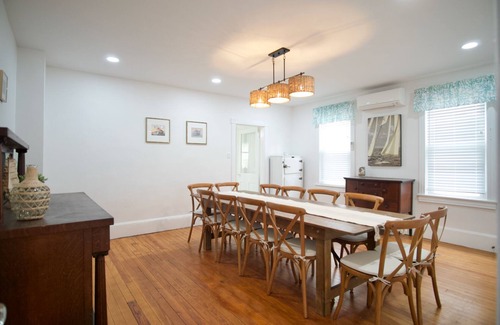 Sea Isle City Casa | GREAT LOCATION! One house from beach on 51 St. -FULL RENOVATION FOR '25 SEASON-