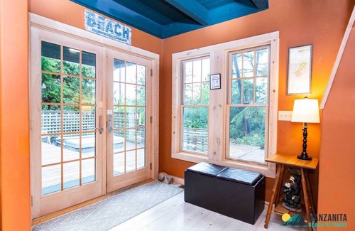 Manzanita Casa | Great Location, unique, close to town, hot tub, dog friendly!