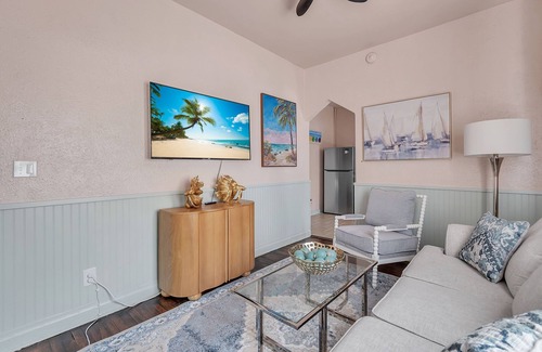 Gulfport Condominio | 🌴Great Location☀Walk To Beach🐬Ledoux Carre' #1🐠Historic Charm! Pet Friendly
