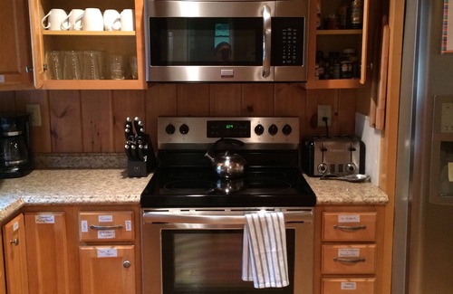 Moultonborough Casa | Family / Pet-2 Kings, Lg Loft, Pool Tbl / Ping pong / Air Hockey