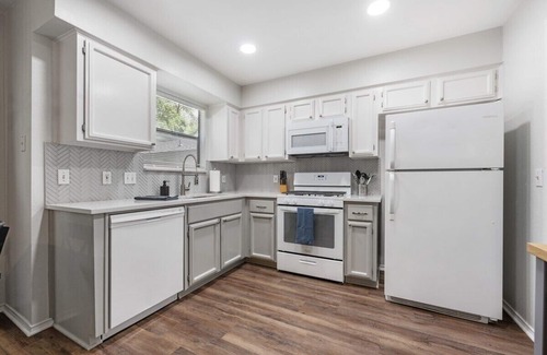 Hunter's Chase Casa | Great North Austin Location by AustinGetaways!