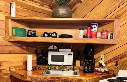 Fifty-Six Cabina | Great Oaks Cabins, Cabin 4