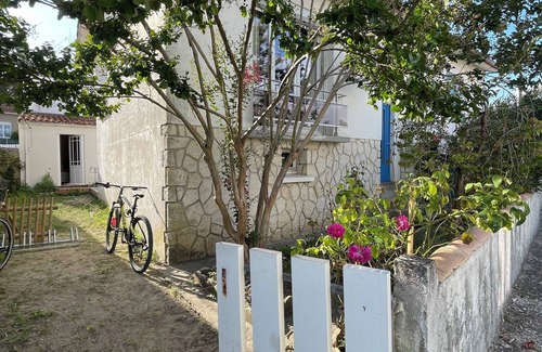 Saint-Trojan-les-Bains Casa | Great patio house in St Trojan