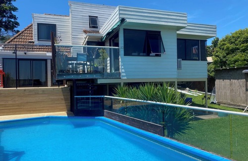 Tauranga Casa | Great place for a summer holiday with a pool and a great view across the water