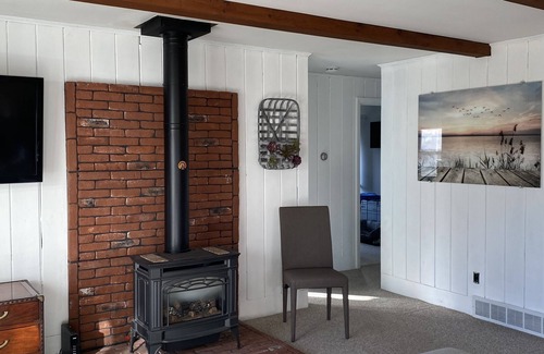 Mara Vista Casa | Great Pond House - 1 minute walk to private beach