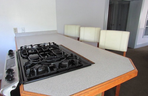 Portsmouth Apartamento | Great Price;Beautiful, Spacious 3 Bed 2 Bath in a House Near Downtown Portsmouth