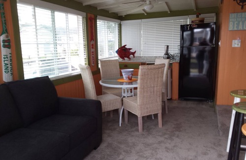 Selbyville Casa | Frente al canal, hermosa casa remodelada, en Swann Keys para familias