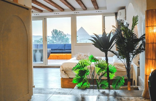 Giza Hotel | Great Pyramid Inn