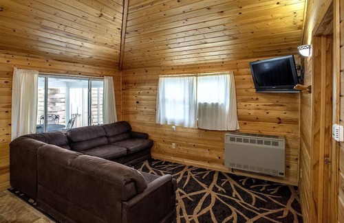 Buffalo City Cabina | Great River Road Cabin on the Mississippi Backwaters Eagle Cabin