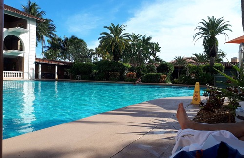 Margate Villa | Gran villa pequeña con la mejor piscina comunitaria tipo resort. Ven a disfrutar !!!