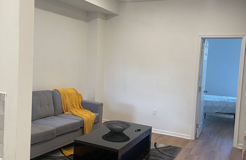 North Philadelphia West Apartamento | Great space for 8 in the Heart of the city